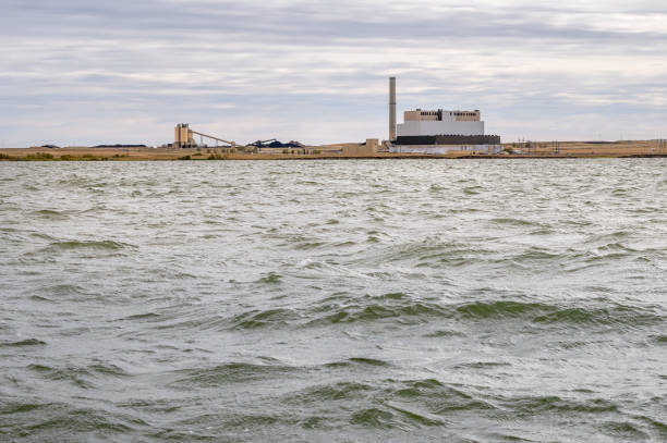 istock Sheerness Coal Mine and Generator near Hanna 1272166255