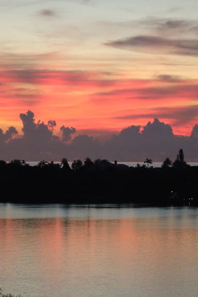 istock Sunrise shows Palm Beach Island Sunrise 1272190565