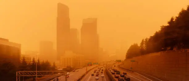 The wildfires in the westcoast are getting worse and worse. The smoke has spreaded to the whole west coast, including Seattle. On Saturday, Seattle's air was rated as "Very unhealthy air" and everything looks smoky and orange-ish. I took these and tweaked them a bit to be more "Blade Runner 2049" feeling.