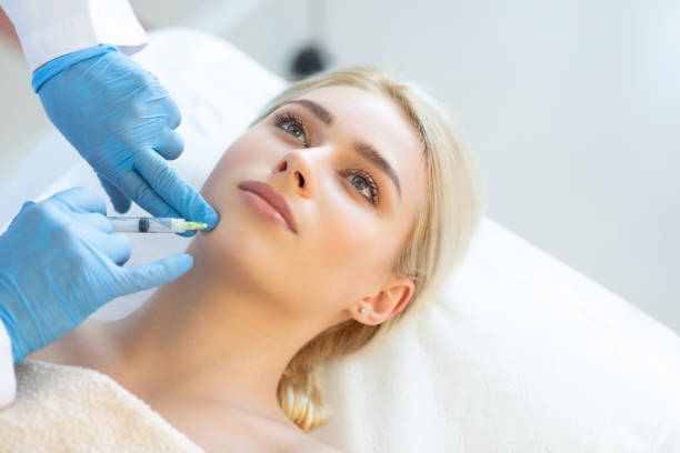 istock Cosmetic injection of botox 1272205389