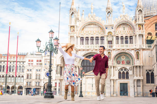 istock Couple travelling in Venice, Italy 1272211421