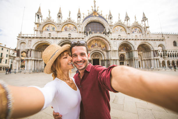 istock Couple travelling in Venice, Italy 1272213731