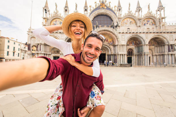istock Couple travelling in Venice, Italy 1272213768