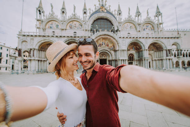 istock Couple travelling in Venice, Italy 1272215026