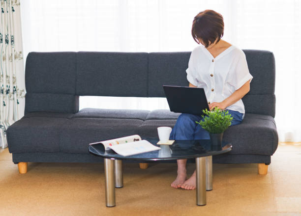 istock Japanese woman working at home 1272217144