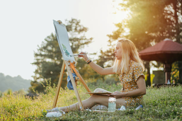 istock Artist in nature 1272234932
