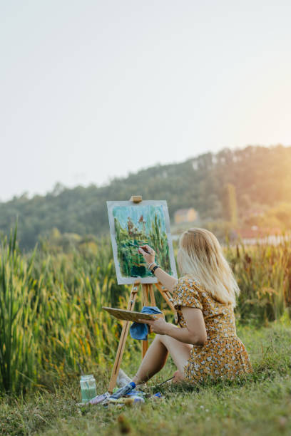 istock Artist in nature 1272237429