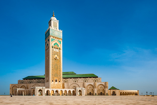 Jumeirah mosque in Dubai, United Arab Emirates with clear blue sky.