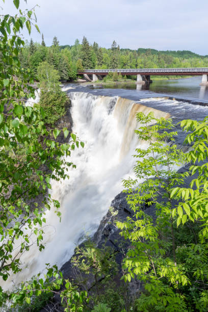 kakabeka falls parco provinciale, ontario, canada - thunder bay canada ontario provincial park foto e immagini stock