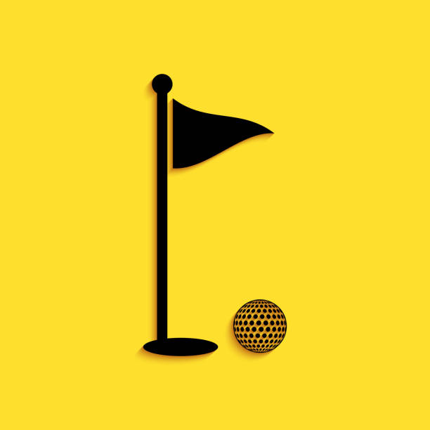 schwarzer golfball und loch mit flaggensymbol auf gelbem hintergrund isoliert. golfplatz. kugel und flagstick in loch. sportkonzept. langer schatten-stil. vektor - golf copy space professional sport sport stock-grafiken, -clipart, -cartoons und -symbole