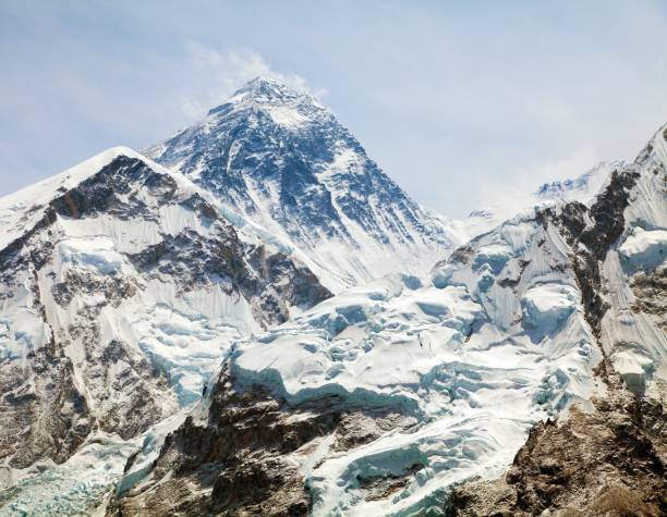 istock Mount Everest, View of top with clouds from Kala Patthar 1272481300