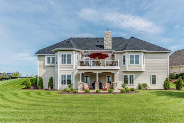 istock Large home with walk out basement and a deck above 1272543147