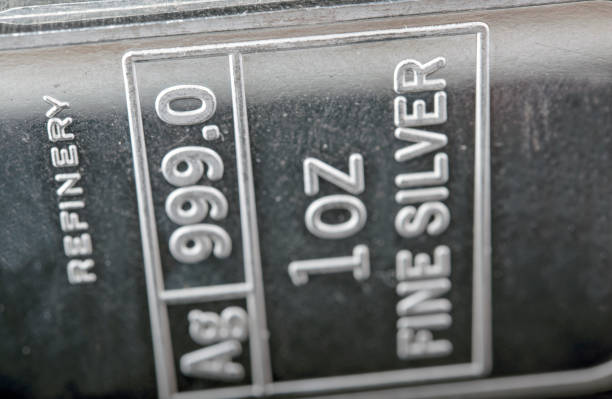 istock Precious metals,silver bullions 1272566260