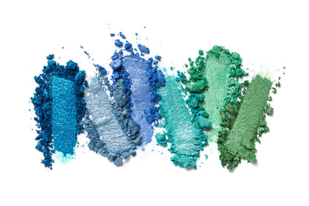 istock Flat lay of brush strokes. Broken color eyeshadow 1272588652