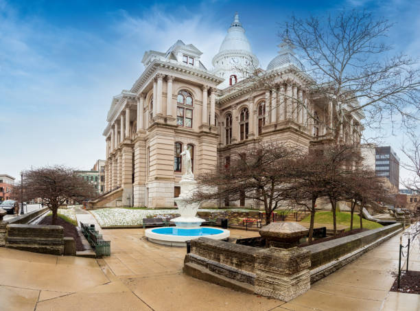 el palacio de justicia del condado de tippecanoe en lafayette, indiana - central district fotografías e imágenes de stock