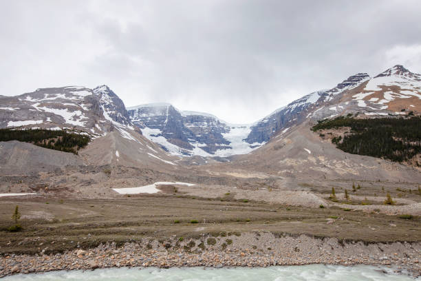 istock Rocky Mountains in Summer 1272631514
