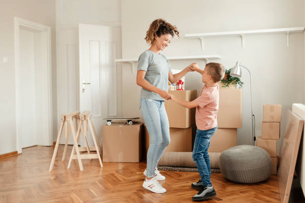 istock Loving the new house 1272657979