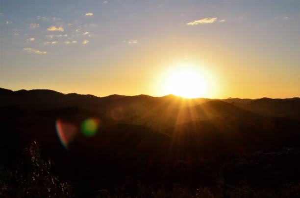 The sun shines in beautiful sunsets in the mountains of serra da Mantiqueira in the city of São José dos Campos