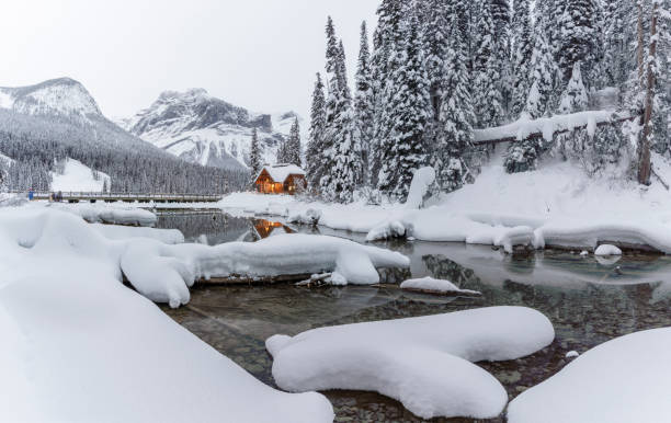 istock Mountain Lodge in Winter 1272710237