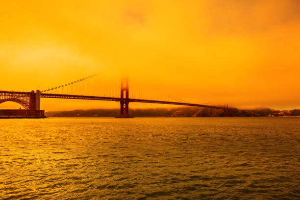 istock Wildfires sky in Golden Gate bridge 1272748396