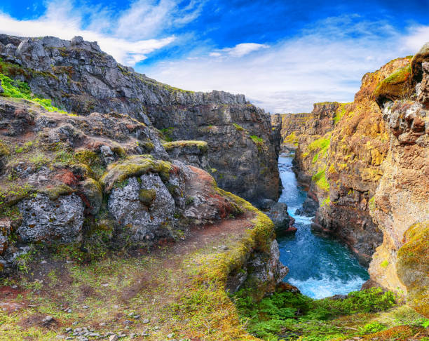 il canyon di kolugljufur e le cascate di kolufossar. - kolufossar foto e immagini stock