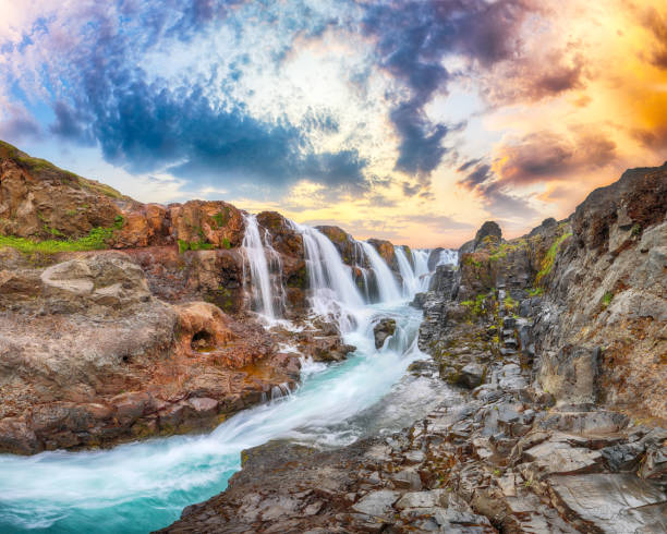 il canyon di kolugljufur e le cascate di kolufossar. - kolufossar foto e immagini stock