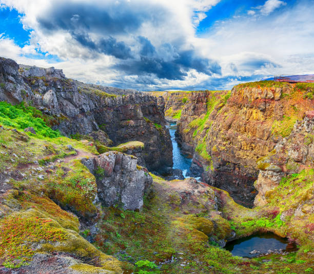 il canyon di kolugljufur e le cascate di kolufossar. - kolufossar foto e immagini stock