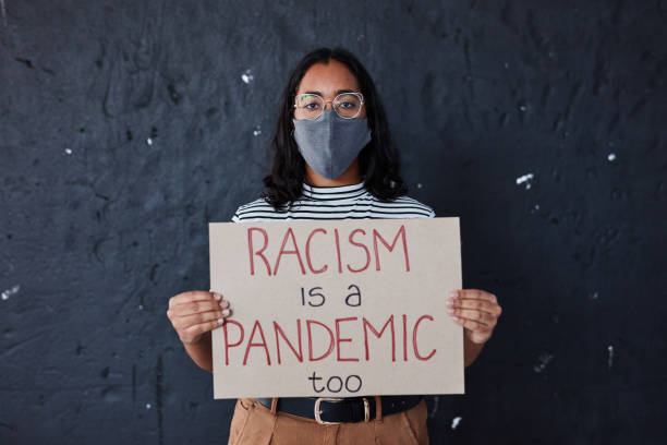 spread tolerance not sickness - anti racism imagens e fotografias de stock