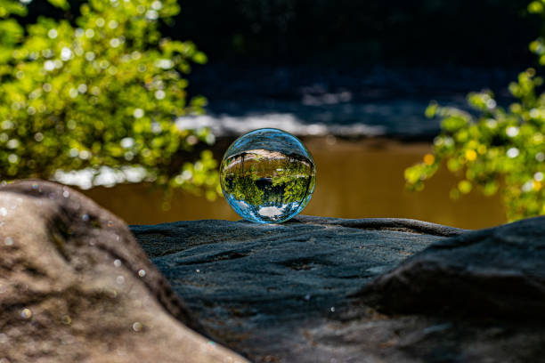 istock Lensball photo 1272759460