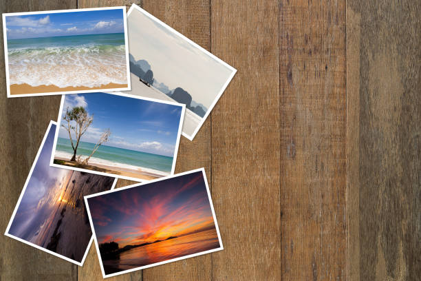 fotografie se hromadí na vintage grunge dřevěné pozadí - východ slunce úsvit fotky - stock snímky, obrázky a fotky