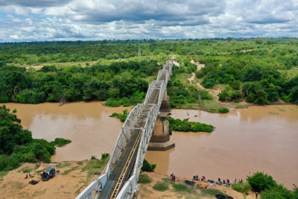 Viaduct over the river N'zi in Dimbokro, Ivory Coast Photo taken on September 6 at 12:08 showing the viaduct over the river N'zi in the sublime city of Dimbokro in Ivory Coast. ivory coast landscape stock pictures, royalty-free photos & images