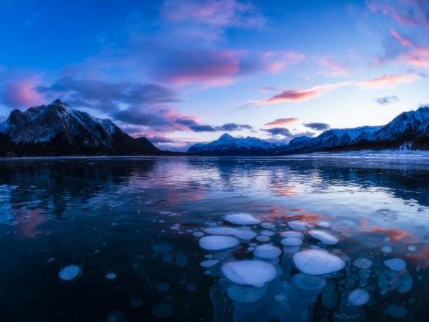 istock Abraham Lake in sunrise in winter 1272900117