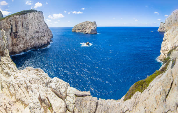 costa de capo caccia (sardegna, italia) - alghero fotografías e imágenes de stock