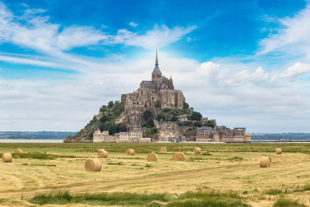 istock Mont Saint Michele, France 1273196937