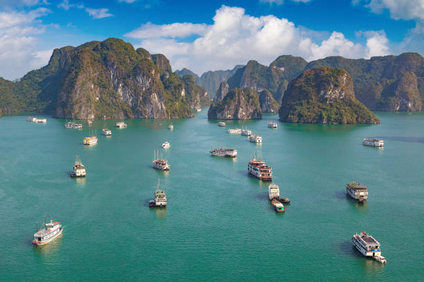 istock Halong bay, Vietnam 1273249322