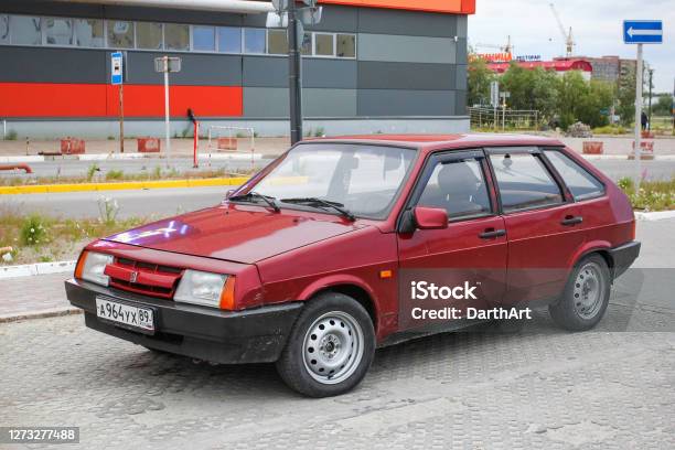 Lada 2109 Sputnik Stock Photo - Download Image Now - Lada, Samara City - Russia, Adulation