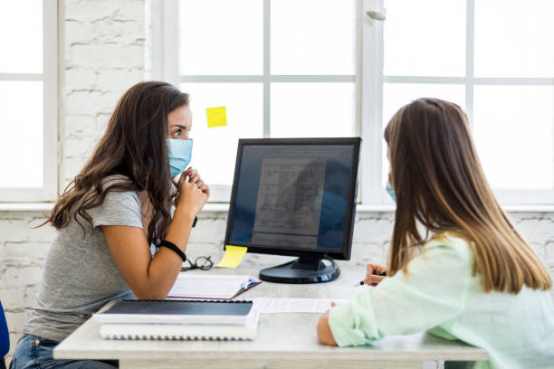 istock Despite the pandemic, we are working 1273278922