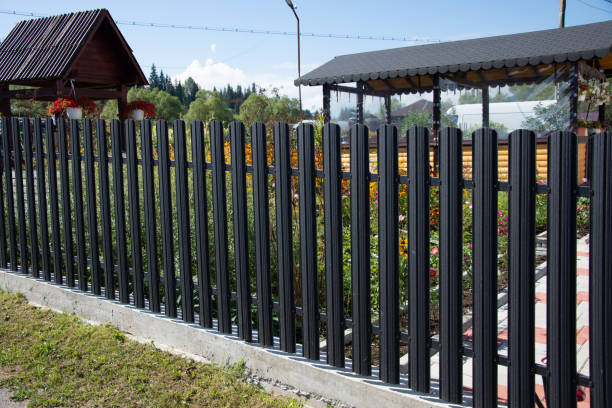 new aluminum fence new aluminum fence in Romania, 2020 aluminium stock pictures, royalty-free photos & images