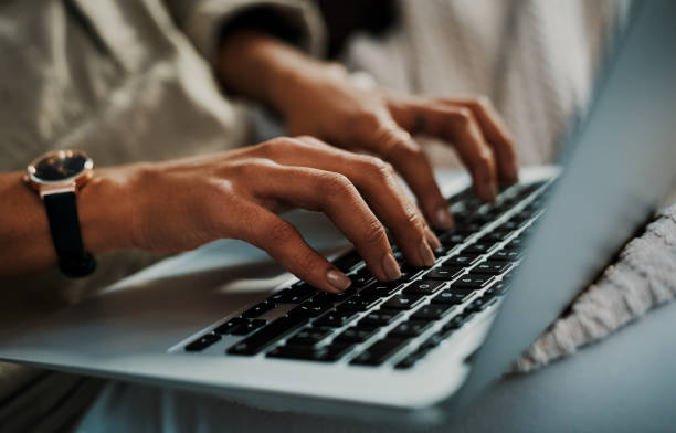 istock Blogging connects you with awesome people 1273305897
