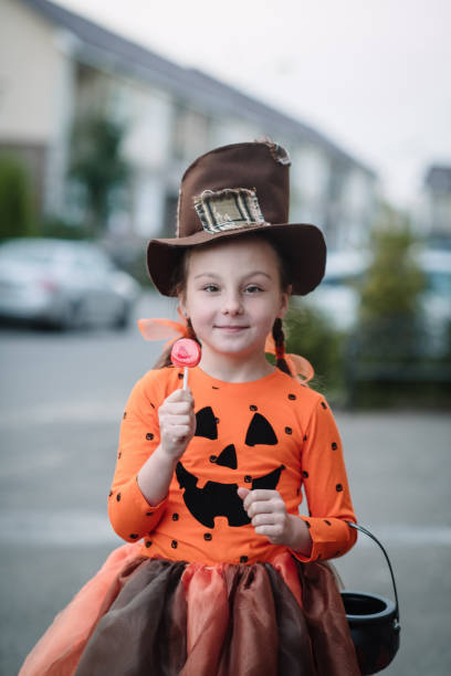 istock Child celebrating Halloween in autumn 1273336928