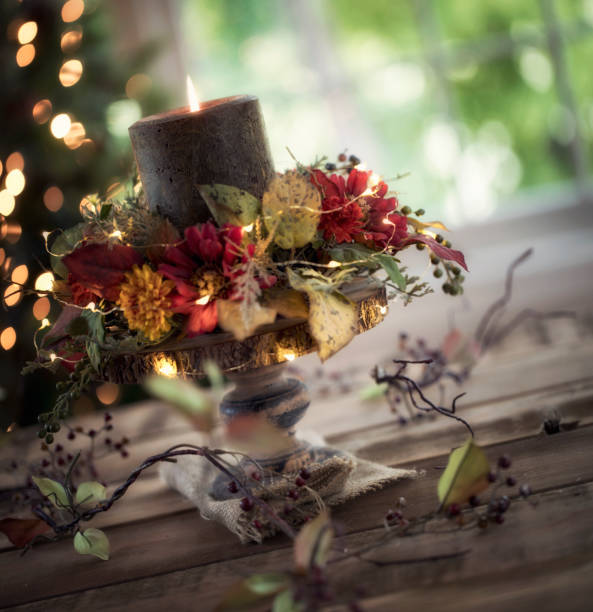 istock Holiday Candle and Wreath 1273364217