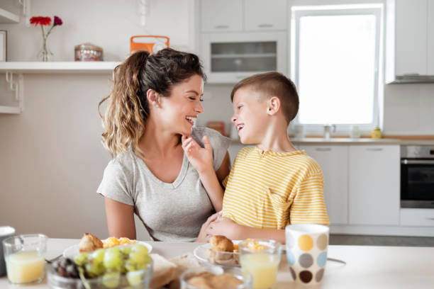 istock The family who eats together stays together 1273379396