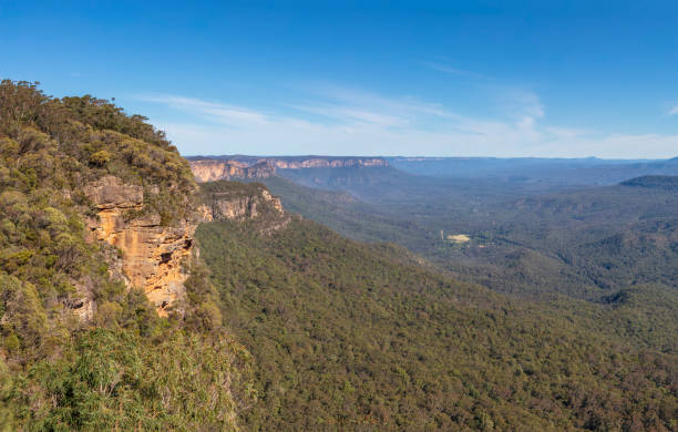 istock The Kedumba Pass in The Blue Mountains in Australia 1273383505
