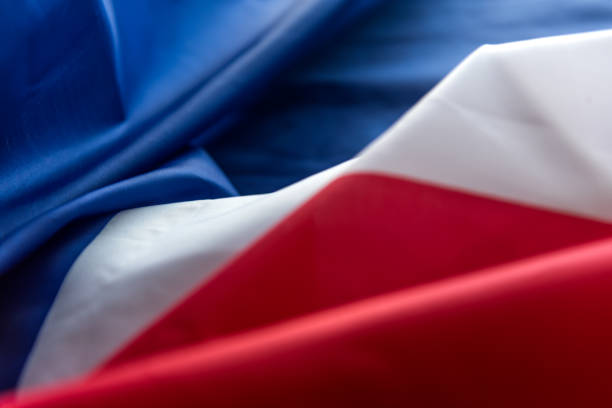 flaga francji - american flag folded usa flag zdjęcia i obrazy z banku zdjęć