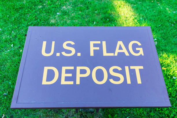 istock US Flag deposit sign 1273394343