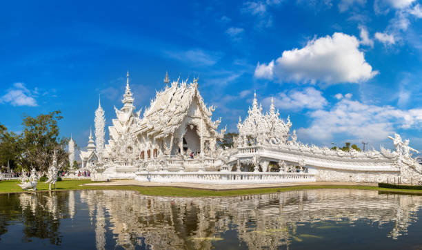 istock White Temple (Wat Rong Khun) in Chiang Rai 1273425566