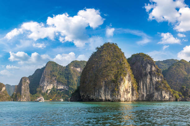 istock Halong bay, Vietnam 1273428343