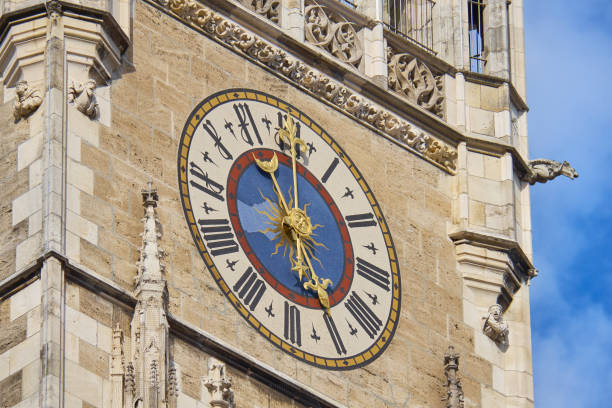 Clock tower of Rathaus, closeup