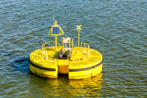 Modular mooring buoy with heavy tight ropes