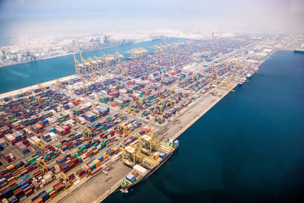 jebel ali port dubai - haven stockfoto's en -beelden